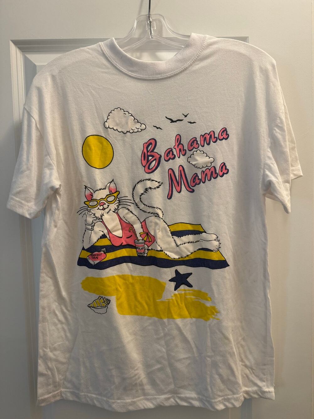 Vintage 80s Graphic Bahama Momma Cat Beach Funny White T Shirt Medium